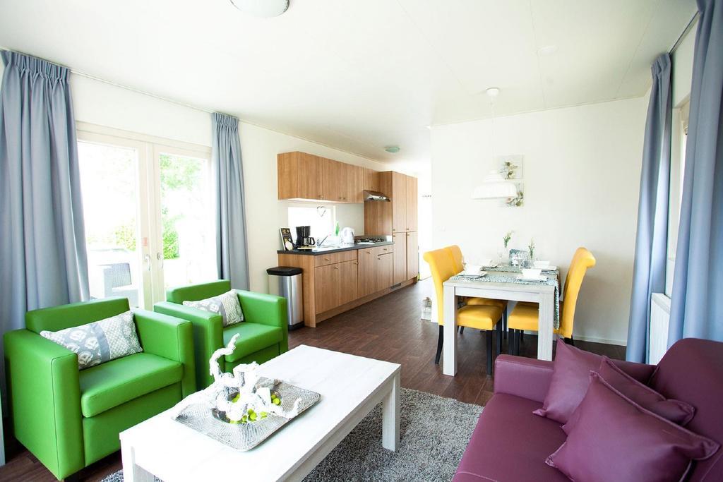 Europarcs Schoneveld Villa Breskens Rum bild
